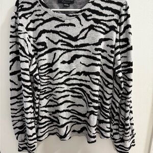 Sanctuary Black and Gray Animal Print Sweater